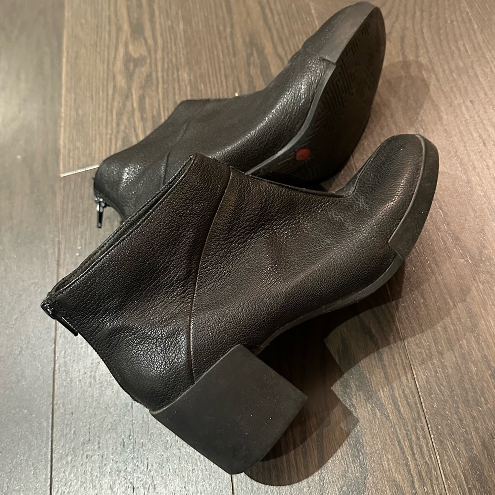 WOMEN’S CAMPER Heeled Ankle Boots